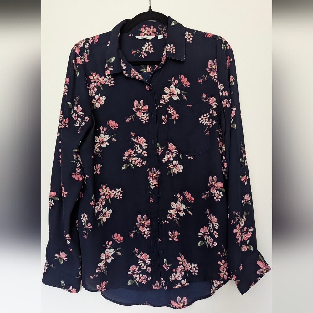 Reitmans Navy Floral Blouse